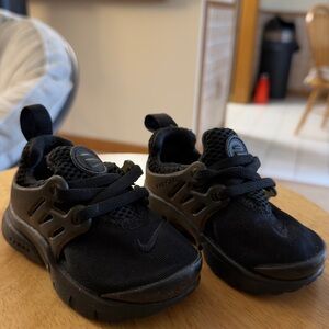 Nike Kids Black Sneakers